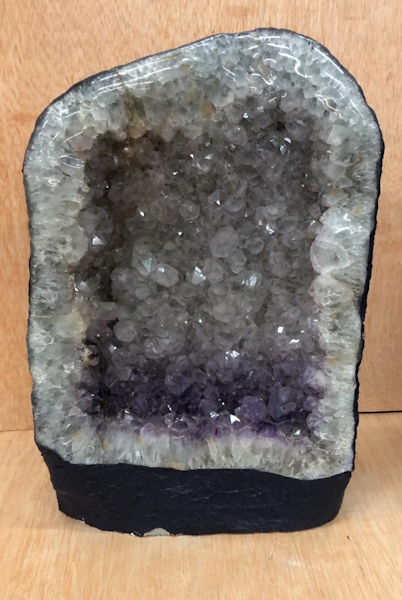 Geoda Cuarzo Amatista 63.650 kg